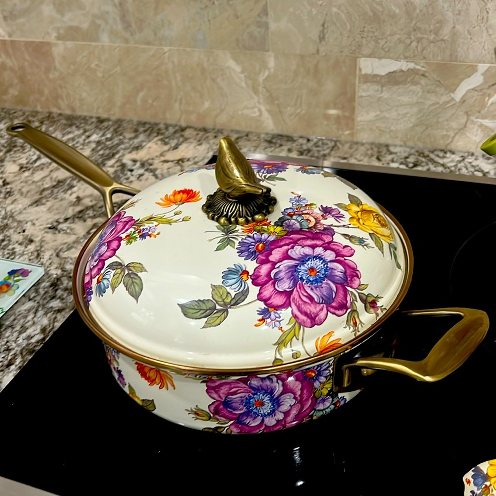 McKenzie Charles cooking pot with bird  retired